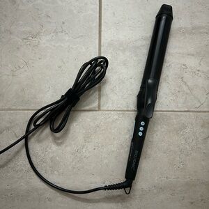 Bio Ionic Long Barrel 1.5 inch Curling Iron